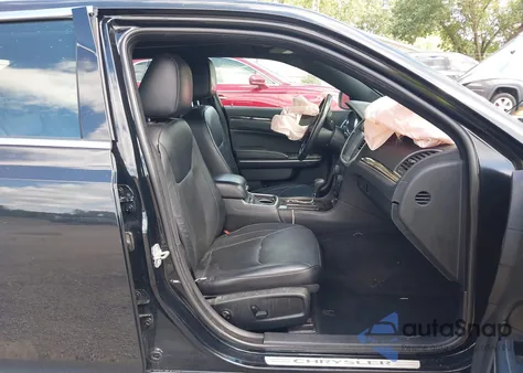 2014 Chrysler 300C Awd z USA, uszkodzony, nr VIN 2C3CCAKTXEH157768